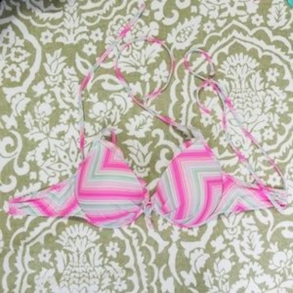 Victoria's Secret Swim Suit Bra Bikini Top Sz 34C